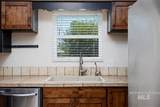 727 Shoshone St N - Photo 17