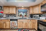 215 Willow - Photo 6