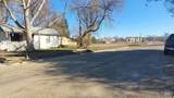 1415 E Oak St - Photo 2