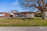940 8th E - Photo 1