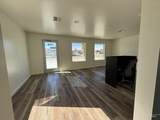 190 Roosevelt St - Photo 18