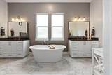 8253 Brooks Dr - Photo 27