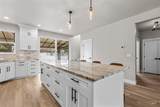 10402 Shields Ave - Photo 10