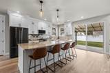 10402 Shields Ave - Photo 11