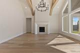 958 Crescendo St - Photo 4
