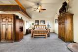 2530 4000 N - Photo 17