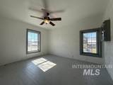 902 Main - Photo 24