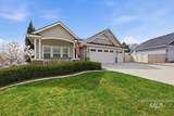 319 Sunderland St - Photo 1