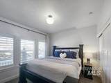319 Sunderland St - Photo 17