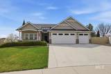 319 Sunderland St - Photo 2