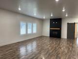 1011 Thunder Mountain St - Photo 7