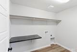 15290 Queensbury Ave - Photo 20