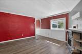 1323 Elgin - Photo 7