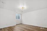 725 Eagle Road - Photo 30