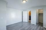 240 Colleen Dr - Photo 18