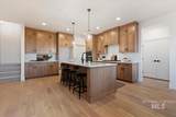 7038 Tolland St. - Photo 9