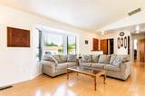 689 Tiffany Dr - Photo 4