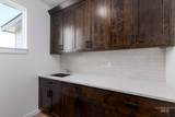809 Bay St - Photo 10
