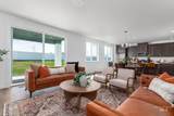 809 Bay St - Photo 3