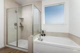 809 Bay St - Photo 9