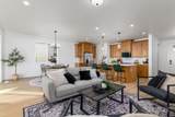 817 Bay St - Photo 3