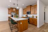 817 Bay St - Photo 5