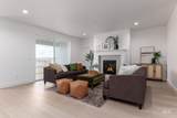 831 Bay St - Photo 2