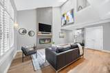 804 Riverpark Ln - Photo 4