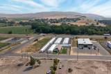 1440 6th St - Photo 4