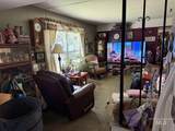 1022 Middleton - Photo 4