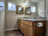 2706 Granville - Photo 32
