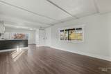 415 44th St - Photo 3