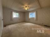 1360 Pioneer Road - Photo 9