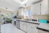 2424 Oakley Ave - Photo 10