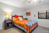 715 Center St E - Photo 14