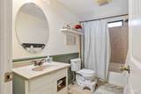715 Center St E - Photo 21