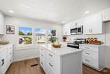 7015 Royal Glen Ln - Photo 8
