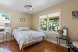 2401 26th St - Photo 21