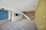 1142 Phillippi St - Photo 7
