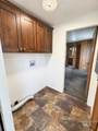 715 Center St - Photo 18