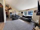 658 Crocus Ln - Photo 5