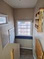 1147 Hayes - Photo 16