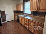 631 Hayes - Photo 2