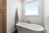 497 Founder Ave - Photo 18