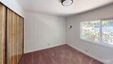 916 Victoria - Photo 12
