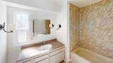 916 Victoria - Photo 17