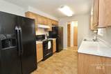 115 Rowena - Photo 7