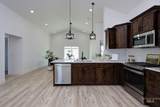 918 Sierra St - Photo 3