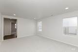 205 Golden Citrine Ave - Photo 12