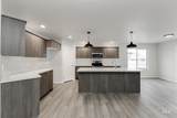 205 Golden Citrine Ave - Photo 4